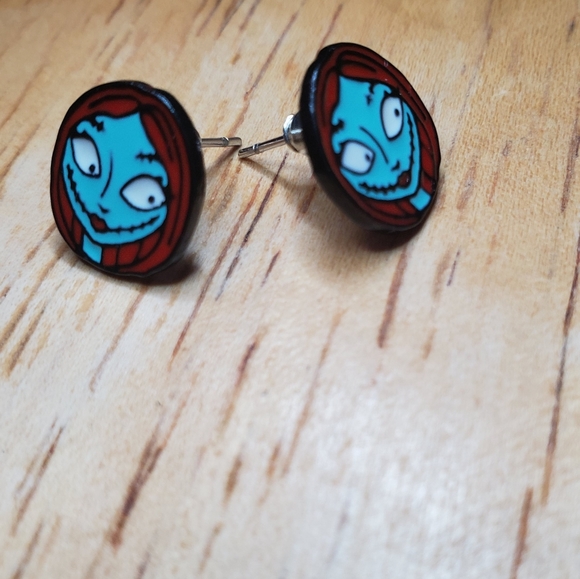 🔹️Sally Nightmare Before Christmas Earrings - Picture 4 of 5
